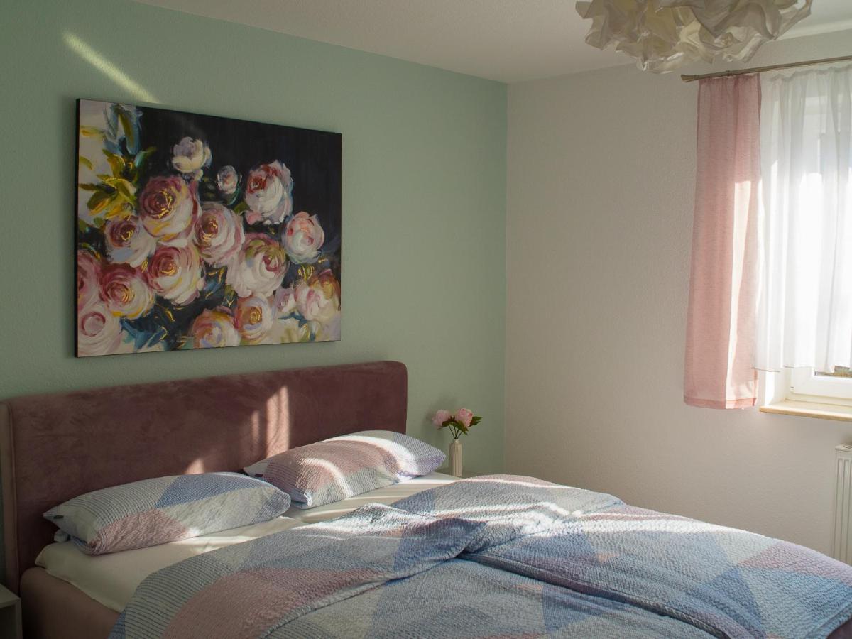 Geraeumige Ferienwohnung In Kindelbrueck Fuer Bis Zu 4 Personen - Barriefrei Екстер'єр фото